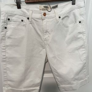 Levi’s Women’s Jean Shorts. Size 10 Like new condition!
